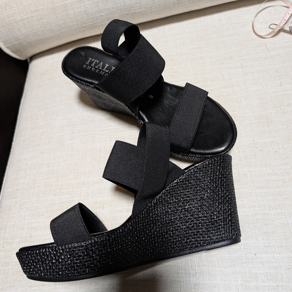 ITALIAN Shoemakers Black Wedge Sandals